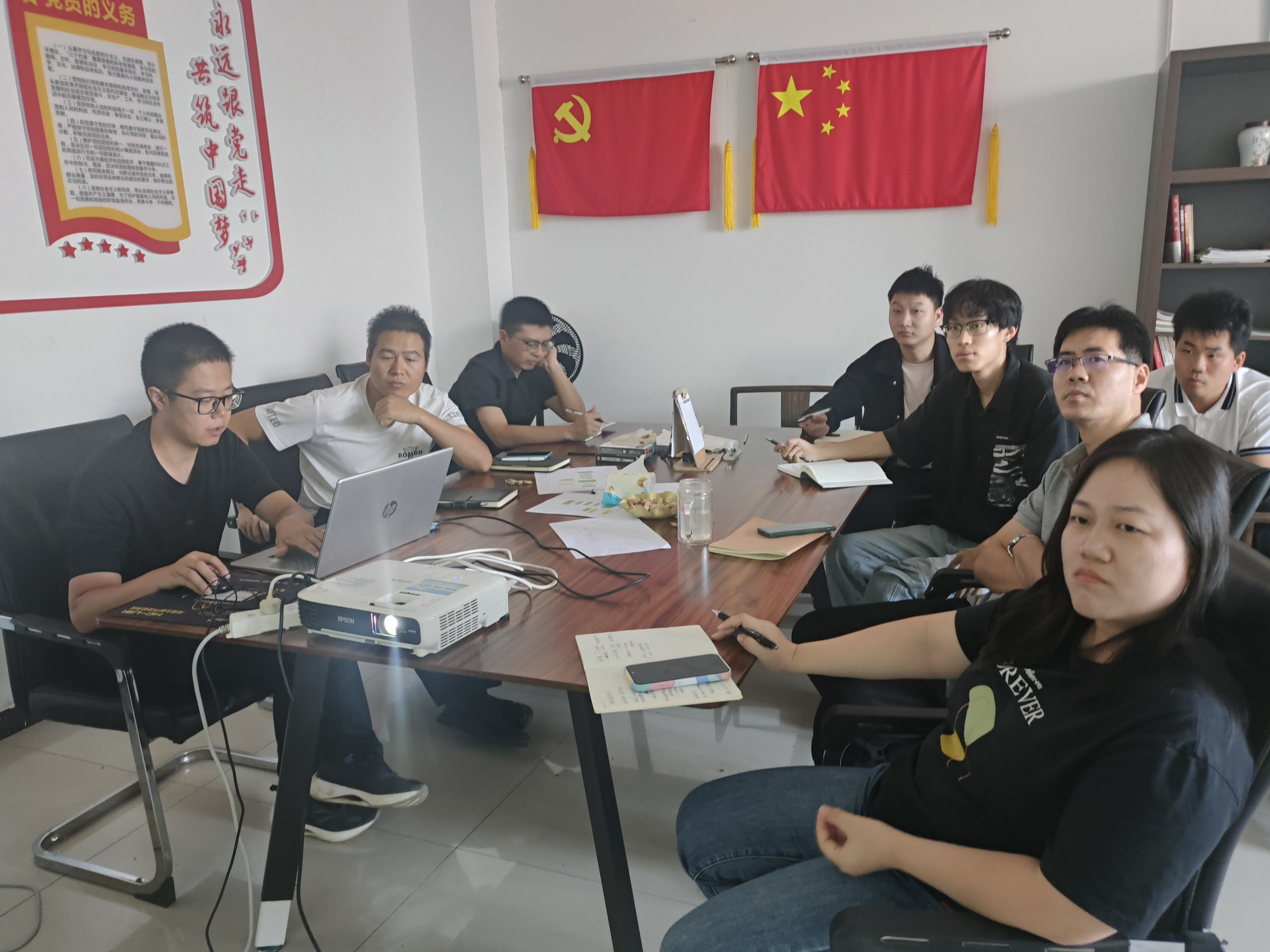 洛南县从“职场小白”到“岗位能手”：中层管理者的新员工赋能课